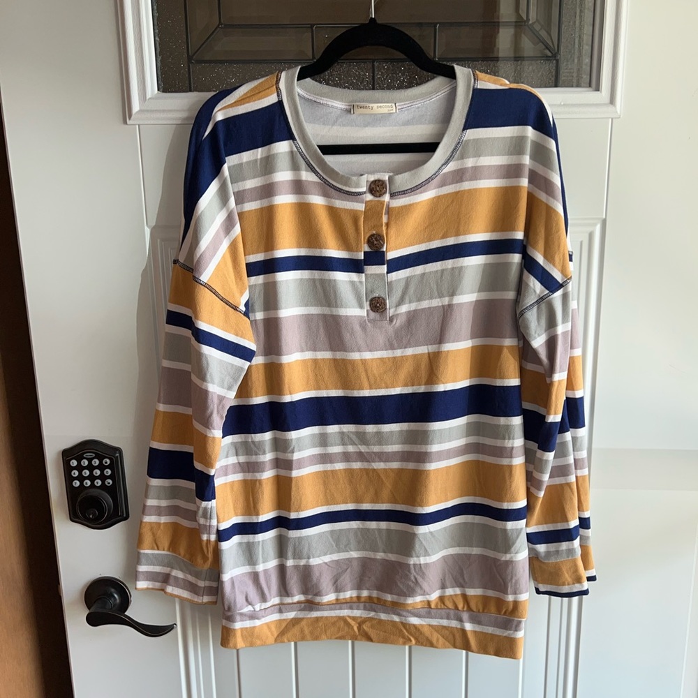 Twenty Second Striped Long Sleeve Button Up Top Size XLarge